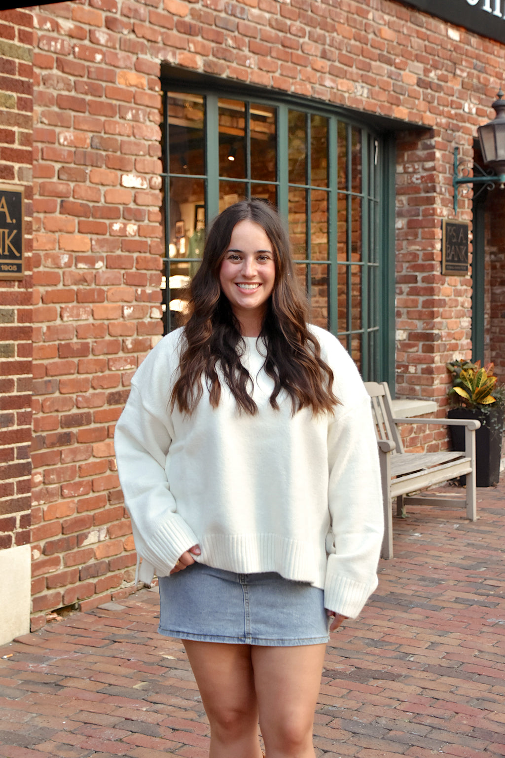 THE IVORY BOW KNIT SWEATER